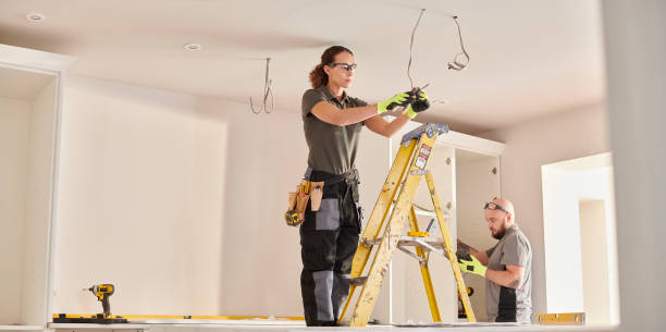 Best Local Electrician Companies  in Glasgow Village, MO